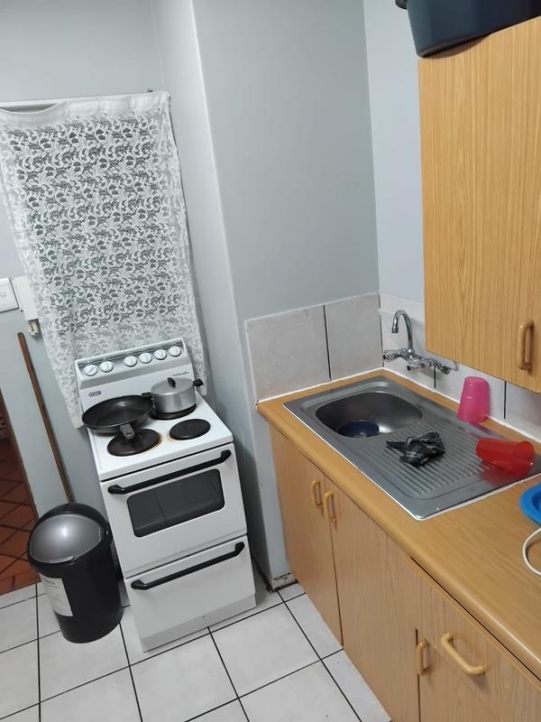 To Let 2 Bedroom Property for Rent in Kannoniers Park North West